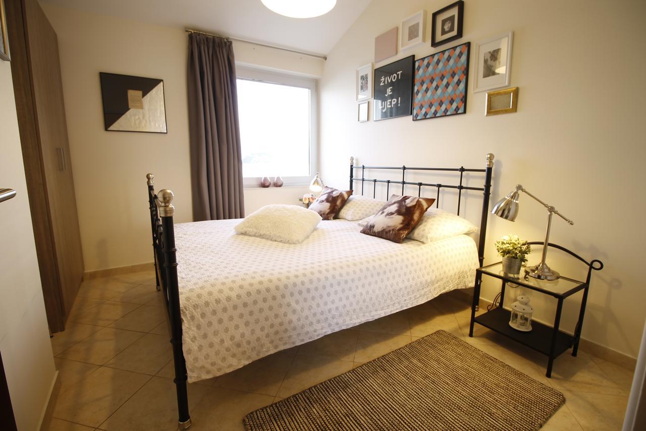 Apartments Marer Trogir Exterior photo